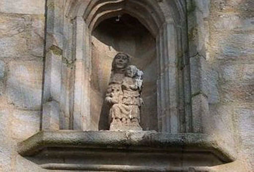 Statue Ste Anne St Dolay